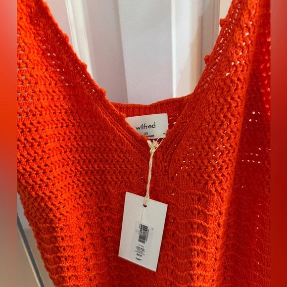 Elegant Red Knit Dress by Aritzia - Picture 4 of 4